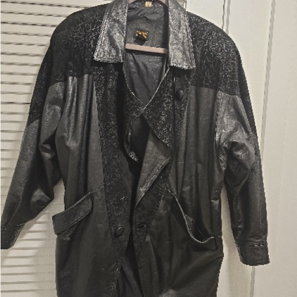 Black Trench Coat with Oversized 80s Style
